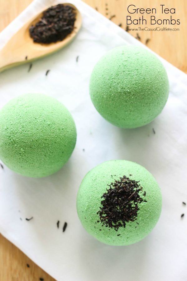 Green-Tea-Bath-Bombs-homemade-bath-fizzy-with-hydrating-green-tea2