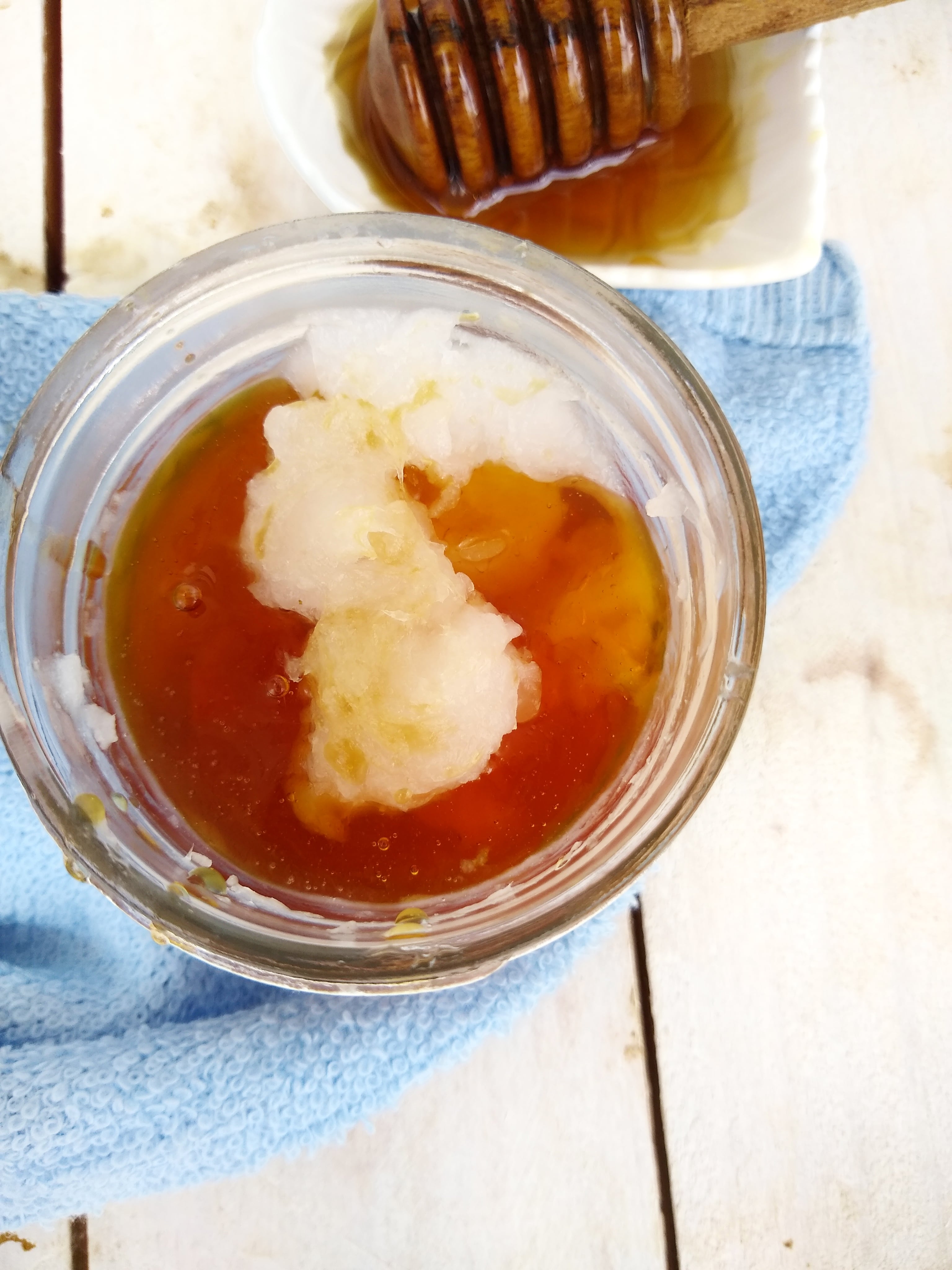 coconut oil and honey face mask 